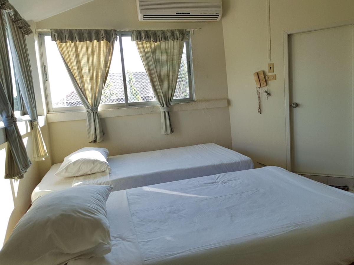 Casa Holiday Hotel Sha Phitsanulok Buitenkant foto