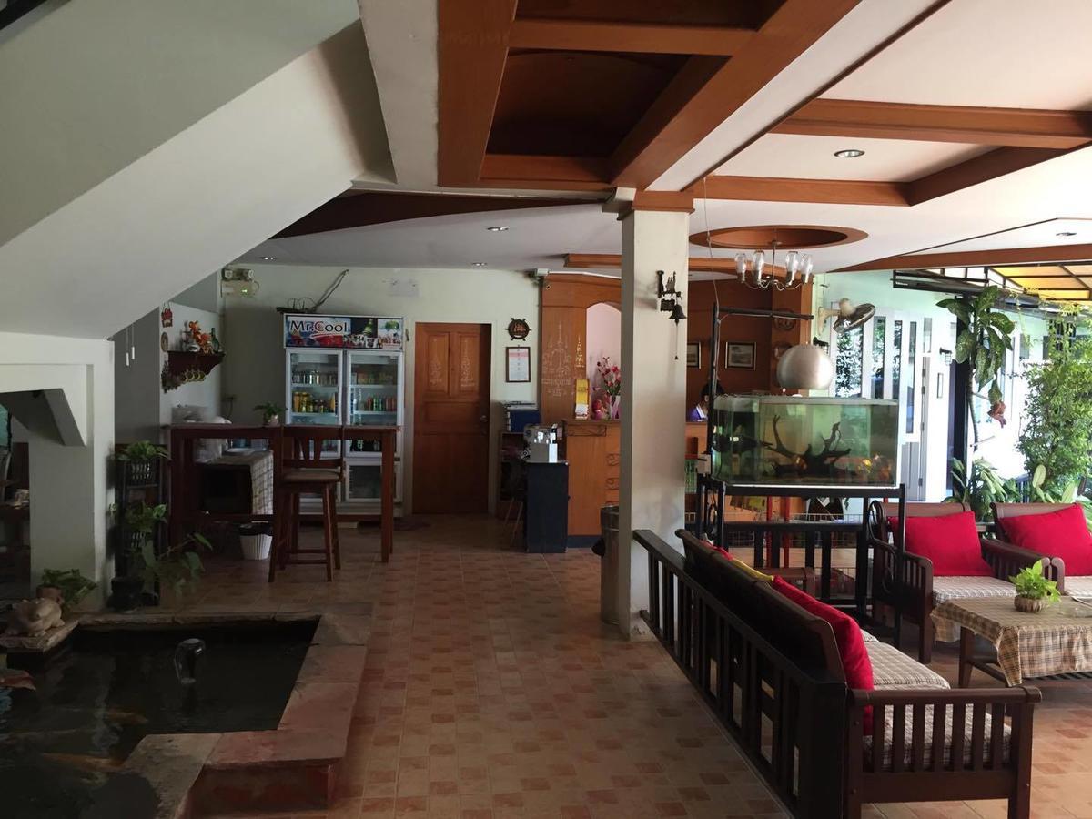 Casa Holiday Hotel Sha Phitsanulok Buitenkant foto